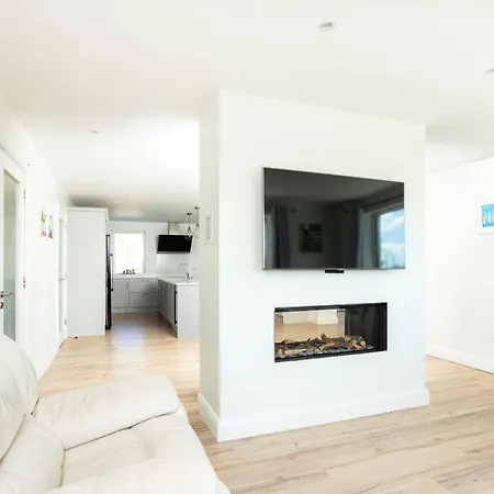 Σπίτι διακοπών Lakeview House By Trident Homes Clonakilty