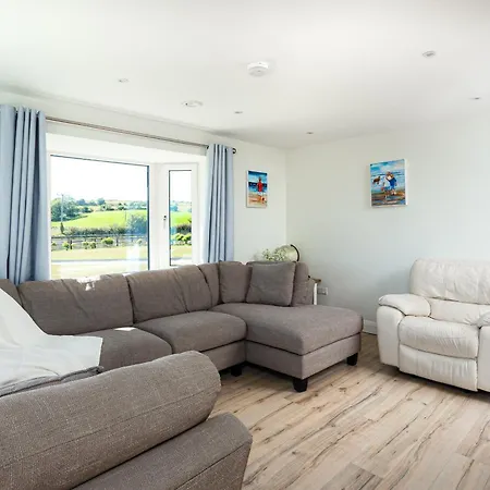 Σπίτι διακοπών Lakeview House By Trident Homes Clonakilty